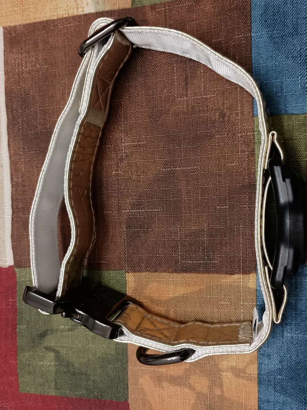 Zowpet Air Tag Dog Collar Premium Unique Design Metallic Gold * Size LARGE *